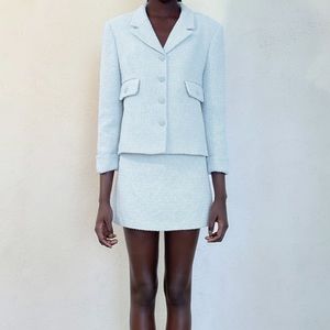 Buttoned texture weave blazer Xs + mini skirt S